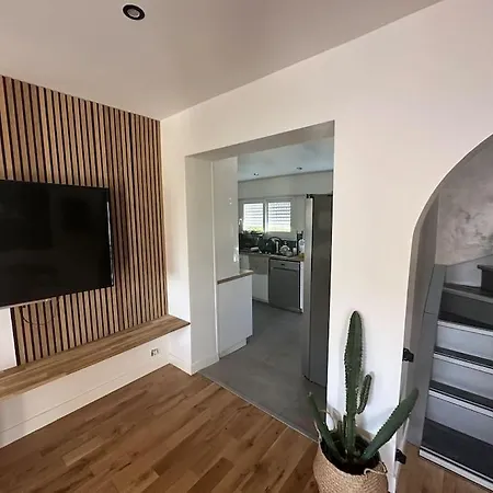 Charmante Maison Au Nord De Paris Piscine Chauffee *