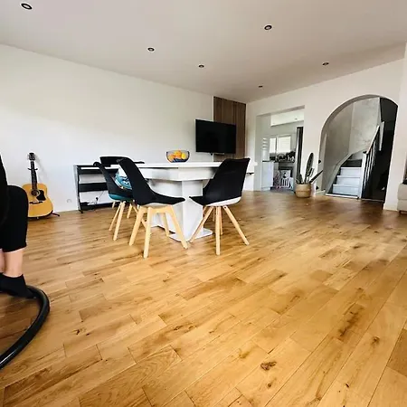 Charmante Maison Au Nord De Paris Piscine Chauffee