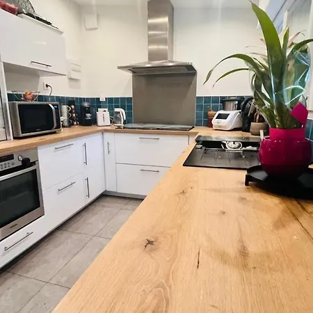Charmante Maison Au Nord De Paris Piscine Chauffee Villa Argenteuil